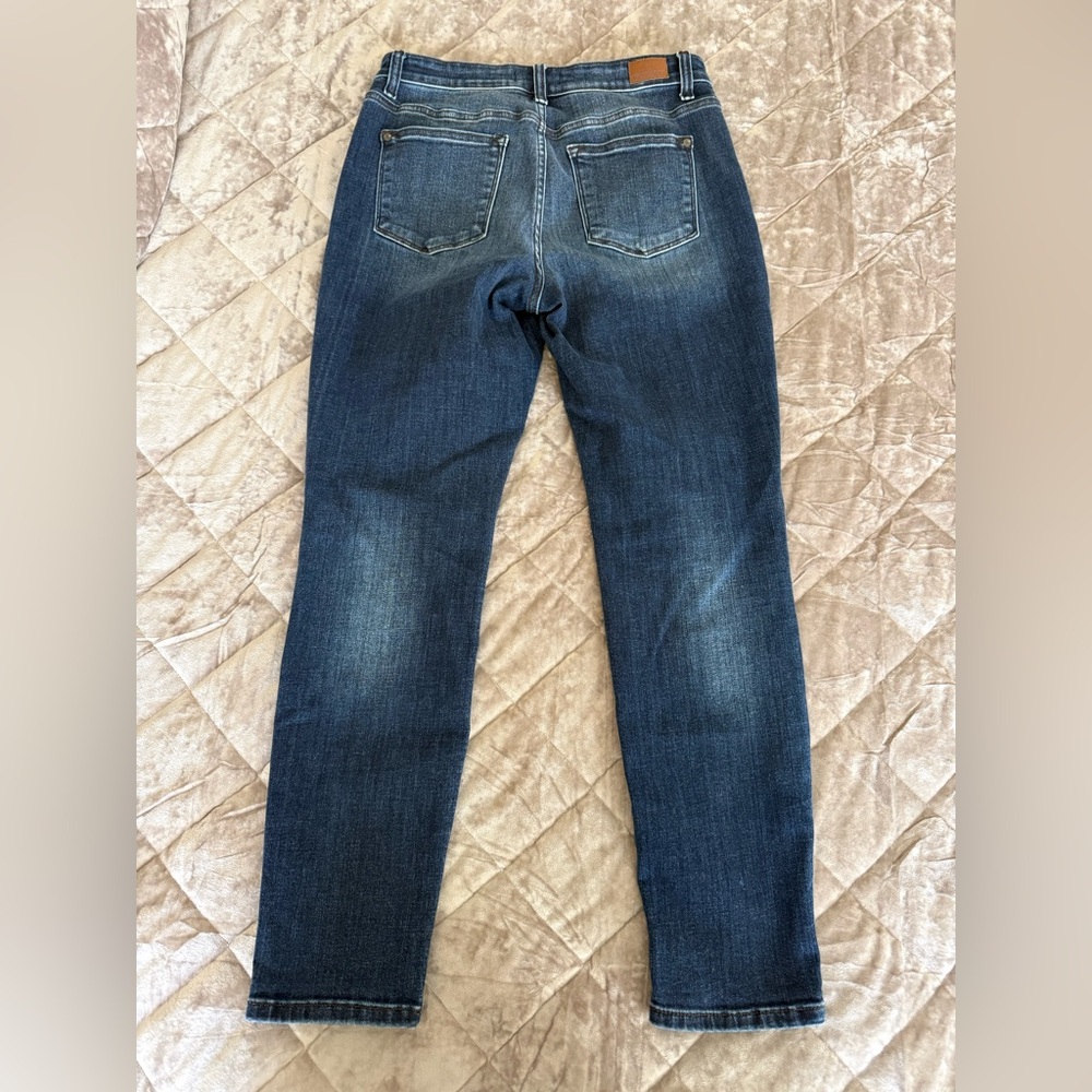 Judy Blue Dark Wash MIDRISE  Slimfit Jeans. JB82428DK.    9/29 - Picture 4 of 4